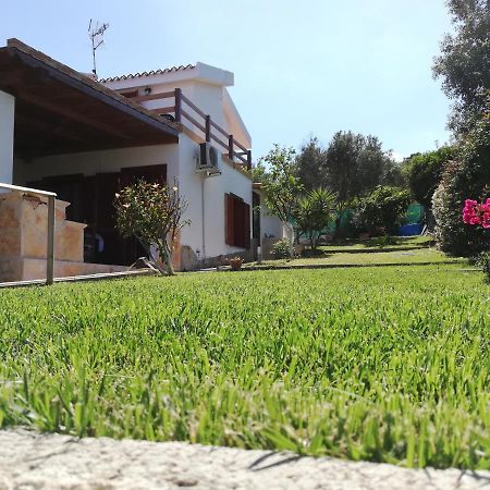 Villino Veronica Porto Columbu - Perd'E Sali Bagian luar foto